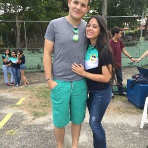 Meet your Posher, Carlos tomas